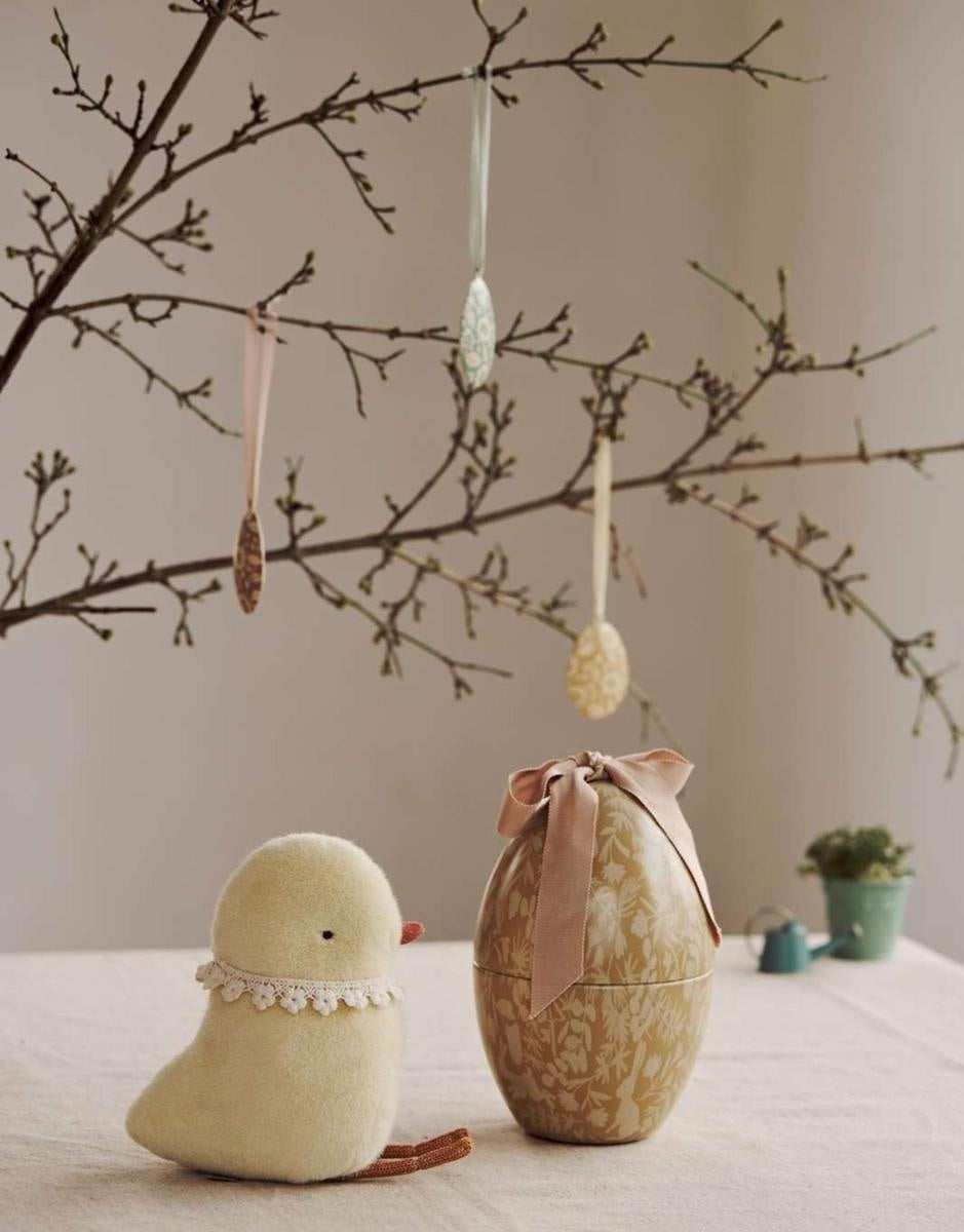 Easter Egg Chicken-1200px