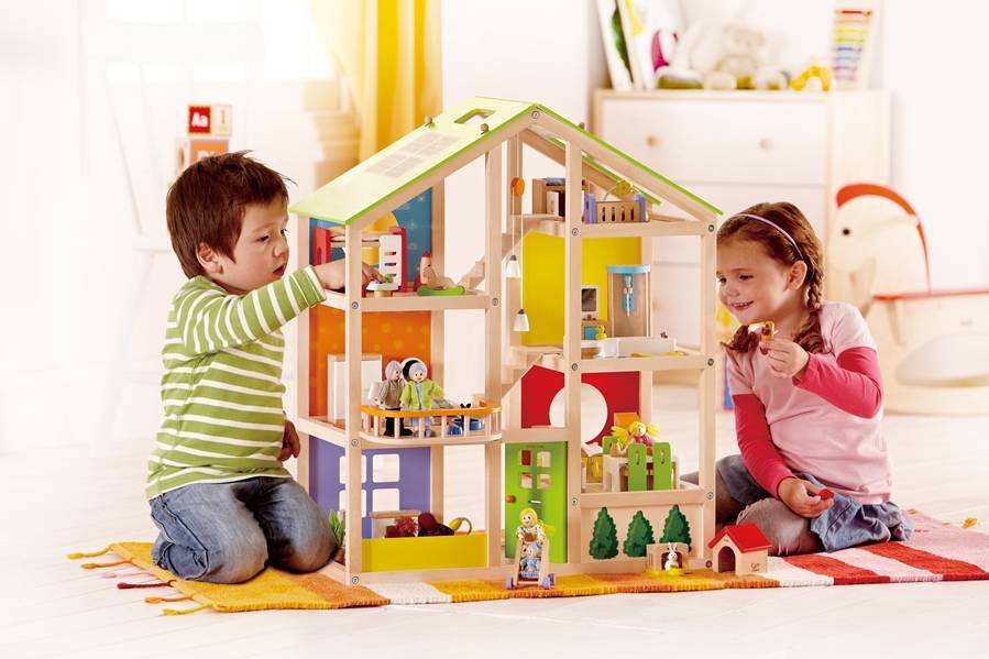 Poppenhuis met kinderen 2 899x599