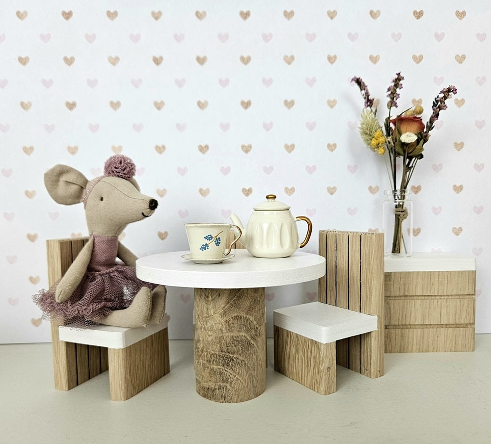 eetkamertafel-met-stoelen-7